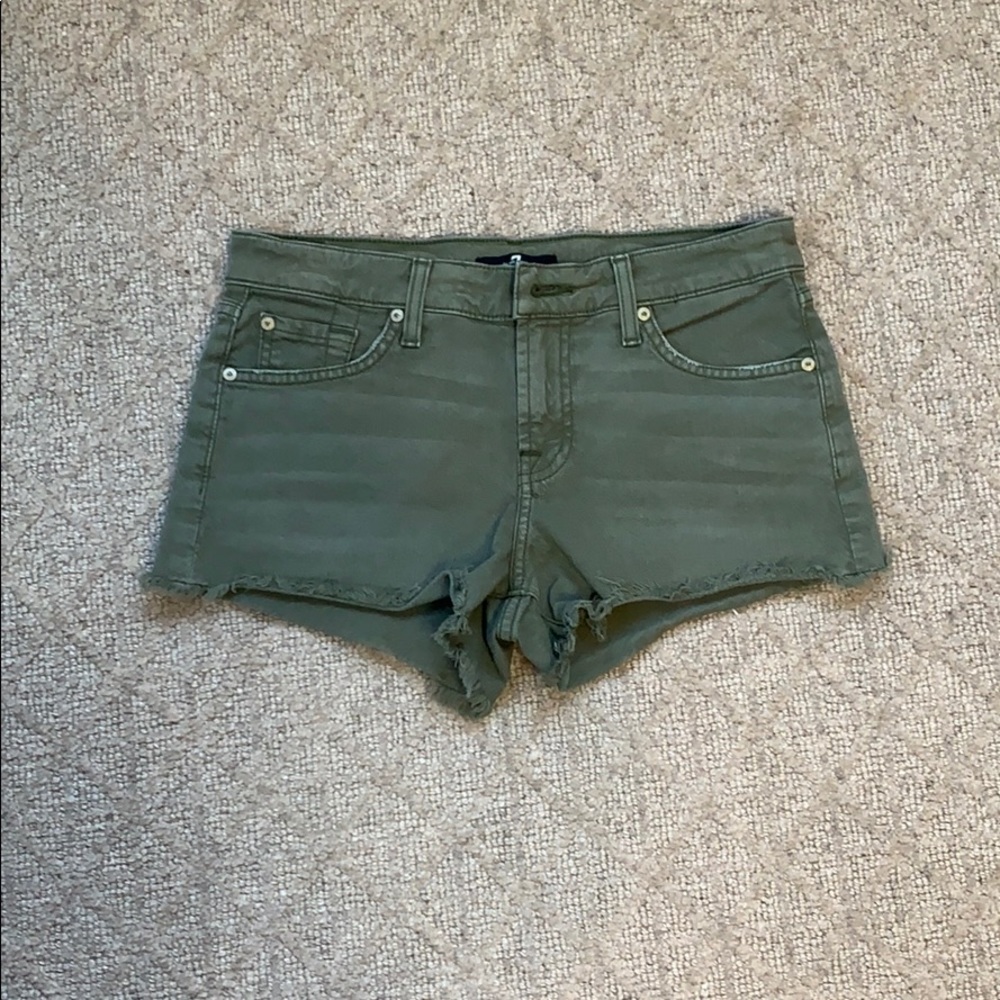 7 For All Mankind, cutoffs